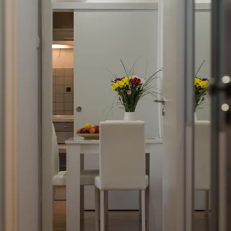 Like Home Zagreb Apartment Exterior photo